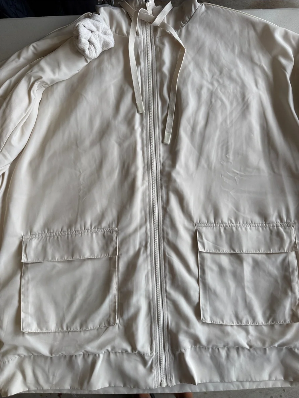 Vintage Alo Yoga reversible legion jacket Cream Hooded Zip Jacket, like new!